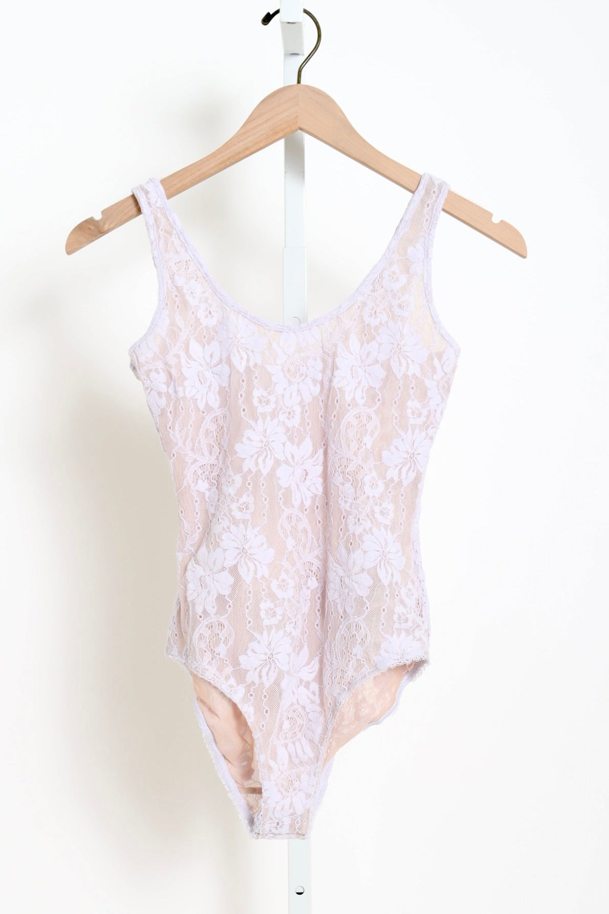 Lace Scoop Bodysuit - Lilac